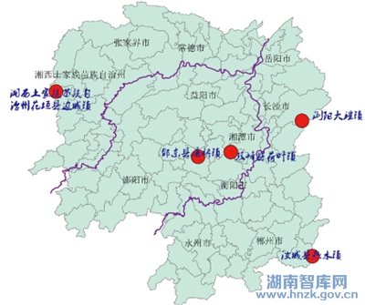 唐健雄:助推旅游扶贫，打造湖南特色小镇(图1)